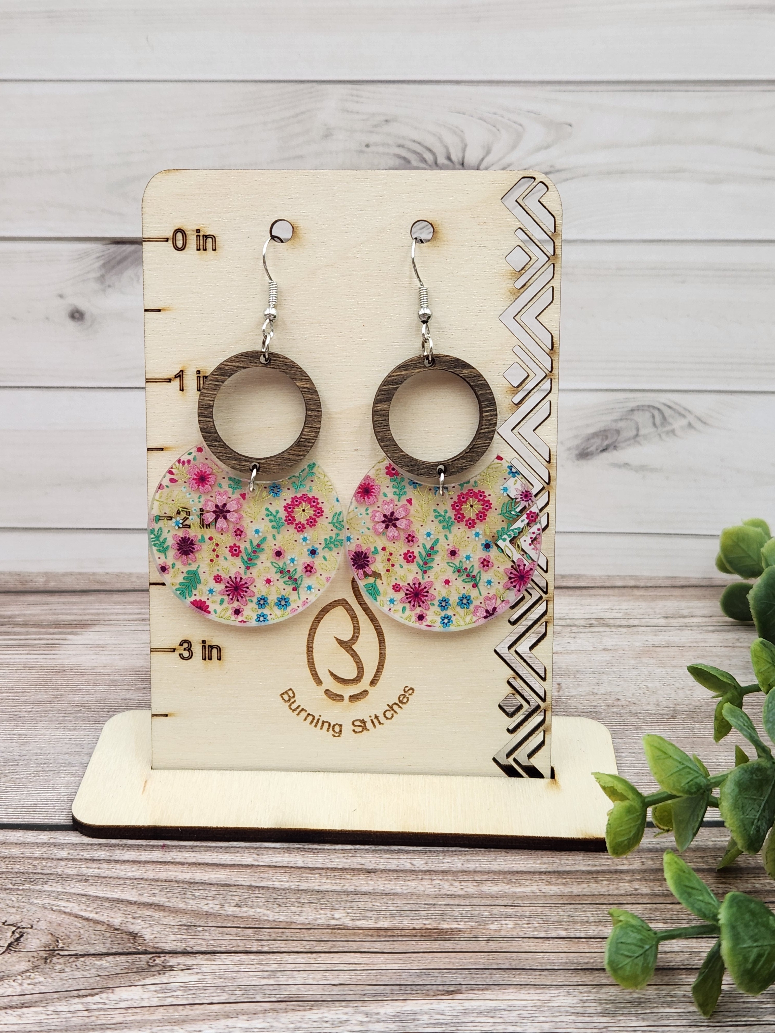 Spring Floral Dangle – Burning Stitches